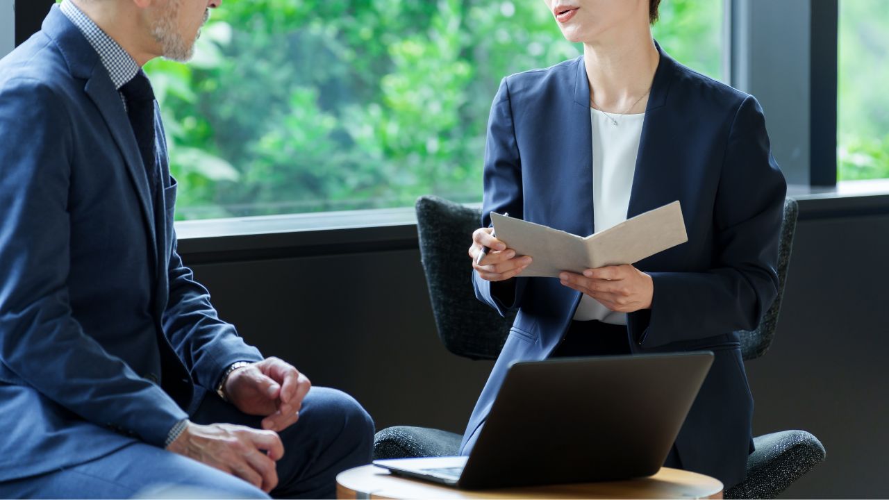 年齢を重ねても派遣先企業で活躍し続ける人の特徴