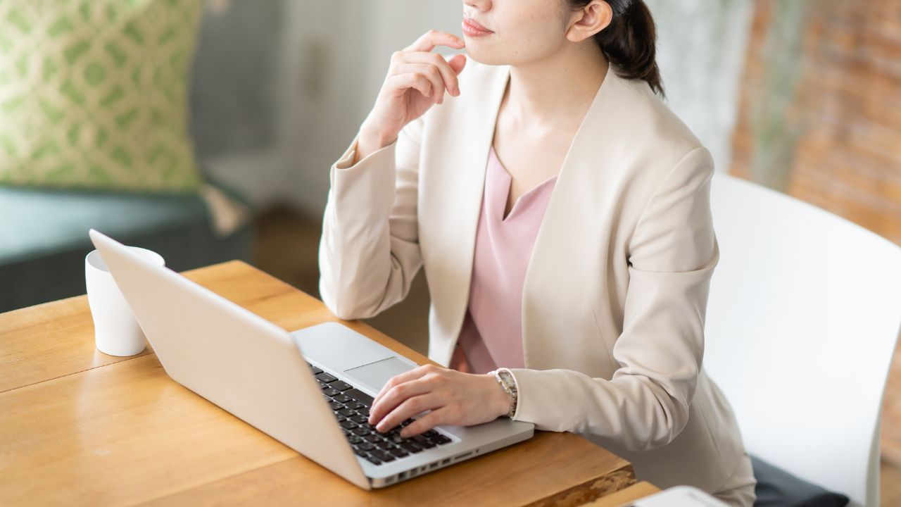派遣社員は何歳まで働ける？年齢制限の有無や年代別の強み・働き方のポイントを解説